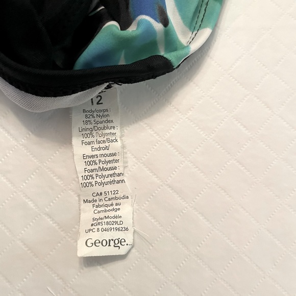 💗 2/$20 💗 George Size 12 Bathing Suit in black with blue/green on top half. - Picture 5 of 5
